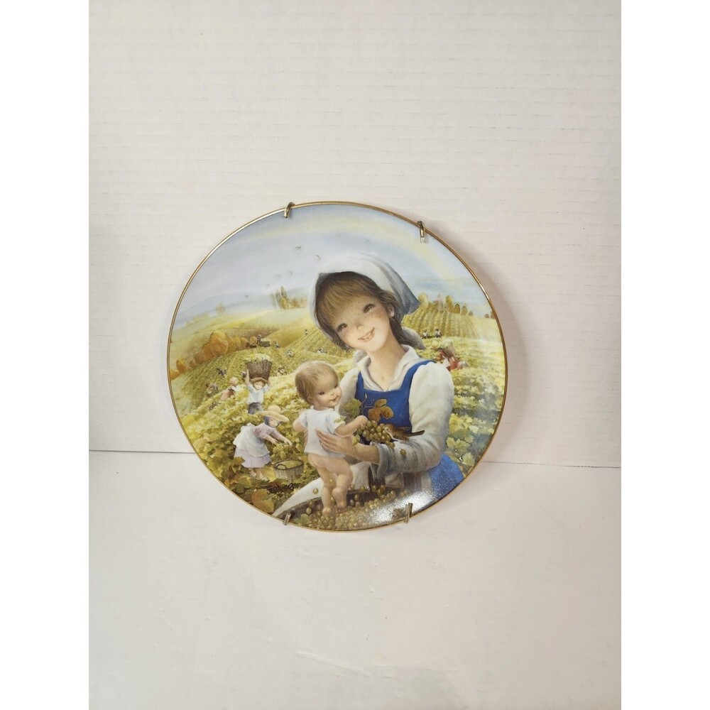 Schmid Ferrandiz Collector Plate Autumn's Blessing